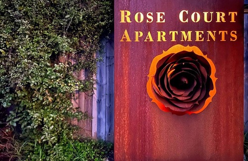 New Town Apartment | Rose Court "Aristone". Rest, Relax & Revitalize
