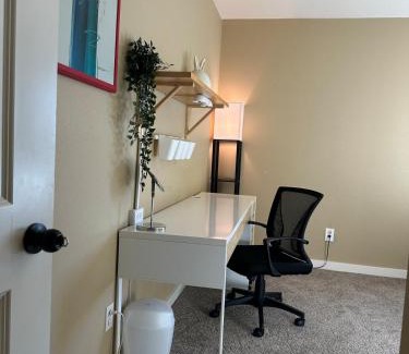 Vancouver House | Rose Garden Family Stay