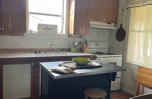 Breaux Bridge Cottage | Rose Haven Breaux Bridge