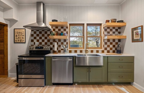 Skyland House | Rose Hill Manornn