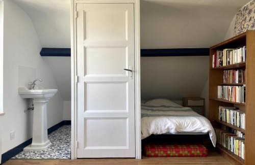 Agon-Coutainville House | Rose-May