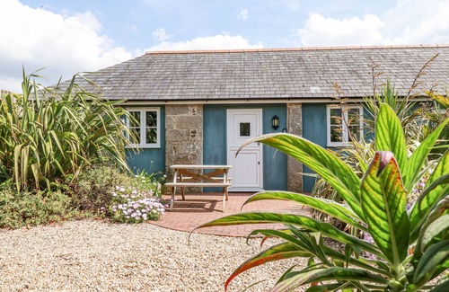 Truro Cottage | ROSE'S STABLE, pet friendly, character holiday cottage in Truro