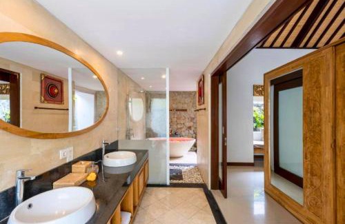 Kenderan Villa | Rose White 1 BR Private Pool Villa ZN64