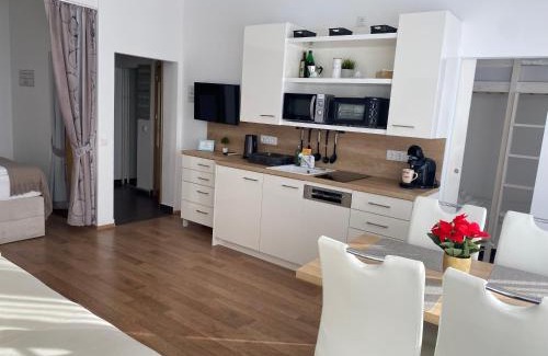 Bodensdorf Apartment | Rosebeach Appartement am Ossiachersee und Gerlitzen Skipiste