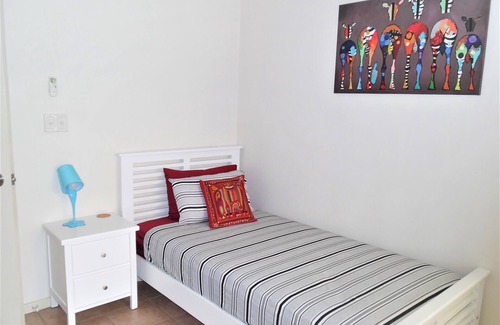 Rosebery Villa | Rosebery Retreat - Beautiful 3 BR spacious home