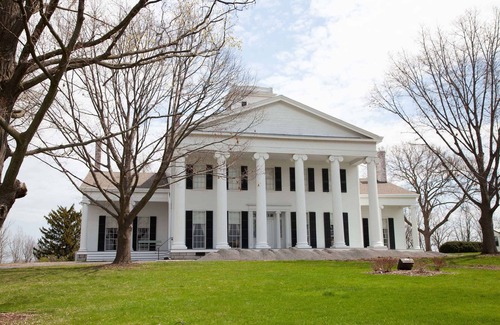 Geneva House | Rosehill Cottage Lake Views & Mansion Grounds