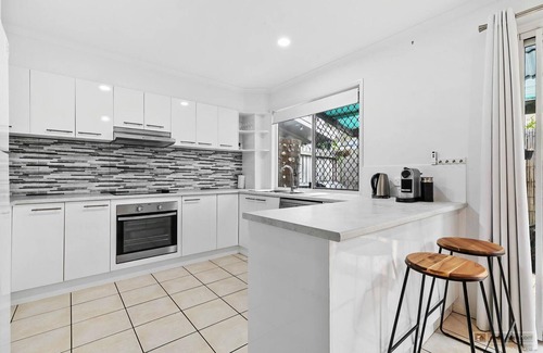 Bongaree House | Rosella Rise!