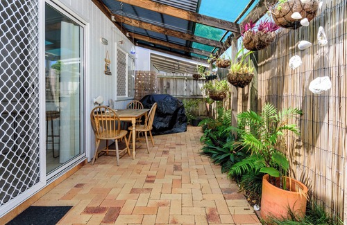 Bongaree House | Rosella Rise!