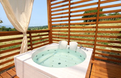 Arezzo House | Rosemary Bungalow