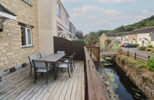 Falmouth House | ROSEMARY COTTAGE, pet friendly, with a garden in Falmouth