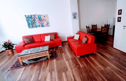 Zweibruecken Apartment | Roses and steeds