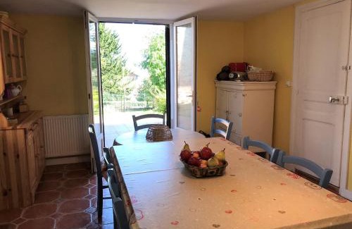 Varengeville-sur-Mer House | Roses