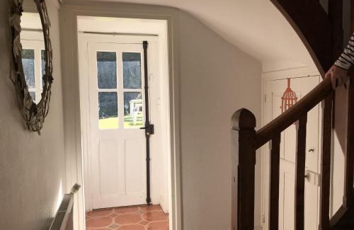 Varengeville-sur-Mer House | Roses