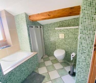 Saint-Georges-d'Esperanche Bed & Breakfast | Rosewood SPA