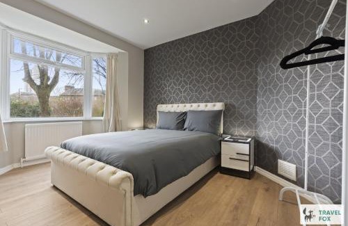 Nottingham House | Rosie's Central House With Drive Parking
