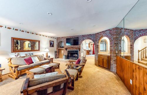 Summit Estates House | Rosie's Hideaway #331