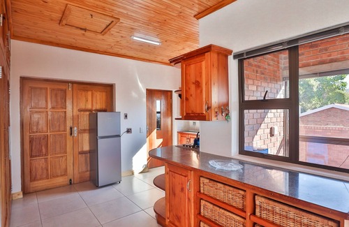 Rustenburg Apartment | @ Rosie’s on Robin- Luxury,Comfort, Rest,Relax