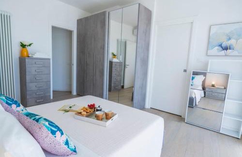 Pesaro Apartment | Rossini Home Pesaro vicino al Teatro Rossini by Yohome