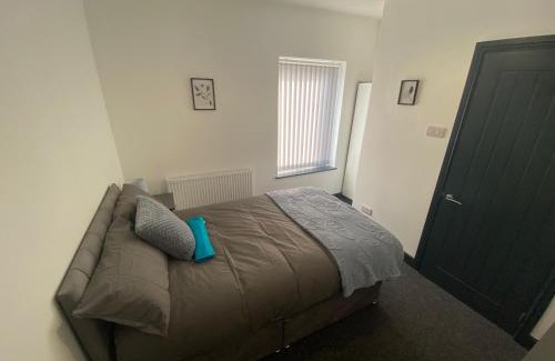 Hanley House | Rossy Guest House