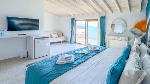 Karaburun Hotel | Rota Otel & Restaurant