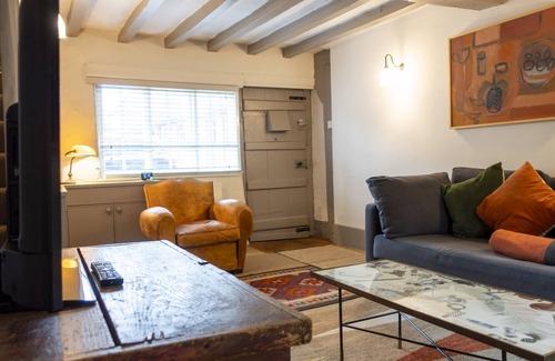 City Centre Cottage | Rother Street Cottage by Oracle