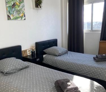 Centre Ville Rive Gauche Apartment | Rouen Vue Cathédrale