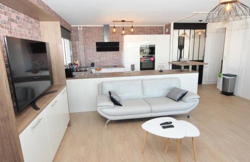 Centre Ville Rive Gauche Apartment | Rouen Vue Cathédrale