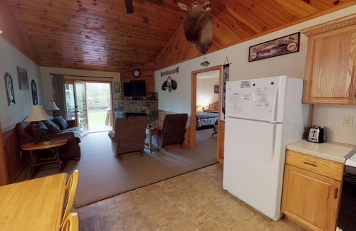 Gaines Cabin | Rough Cut Lodge - Spruce Cabin