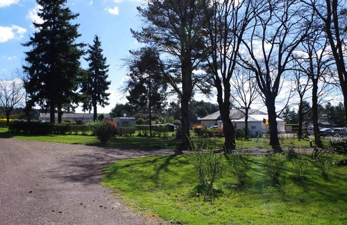 Guemene-Penfao Cabin | ROULOTTE ARIZONA 1bed, (no sanitary facilities, 1 water point) sleeps 4