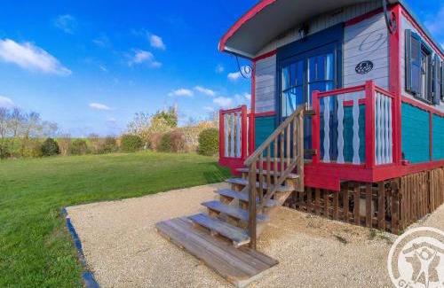 Saint-Hilaire-du-Bois House | Roulotte climatisée avec piscine et jardin - FR-1-622-54