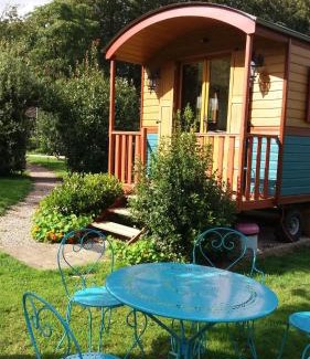 Rouville House | Roulotte Gabi