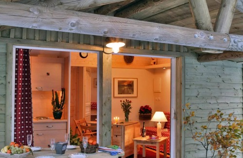 Pauilhac Cabin | Roulotte- rental Gite Famille 4 à 5 personnes - 4 pers. included in the price