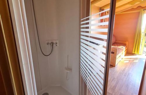 Burthecourt-aux-Chenes Other | Roulotte tout confort au milieu des animaux