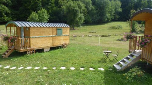 Gueberschwihr Bed & Breakfast | Roulottes Django et Bella