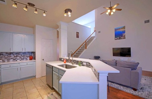 Brushy Creek House | Round Family Family Retreat 4BR/3.5BA, Sleeps 10!