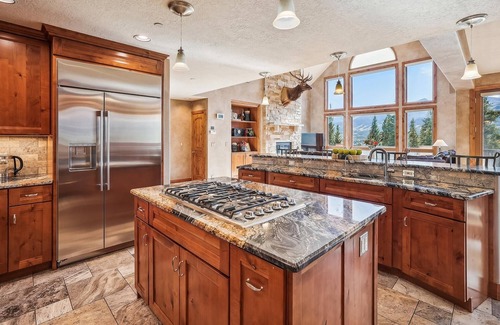 The Highlands House | Rounds Retreat: Ski Area Views and Private Ski Shuttle!
