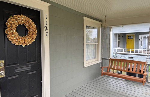Tulsa House | Route 66 Retreat - Charming 2 bedroom/1 bath bungalow