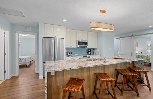 Kings Lake House | Rovigo Vacation Rental: Spacious Retreat with Panoramic Lake Views in Kings Lake. 4-BR, 4-Bathroom Home with Private Pool and just 3.4 Miles from the Vibrant 5th Ave and Naples Attractions!