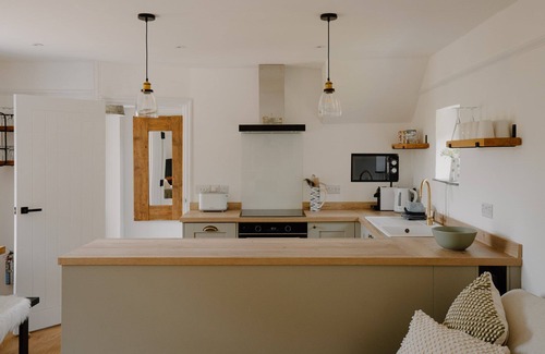 Croyde Cottage | Rowan Cottage - Sleeps 4 in Croyde