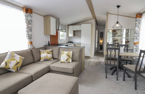 Denny Cottage | ROWAN, pet friendly, with a garden in Denny