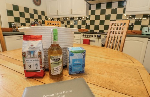 Letham Grange House | ROWAN TREE HOUSE, pet friendly, character holiday cottage in Brechin