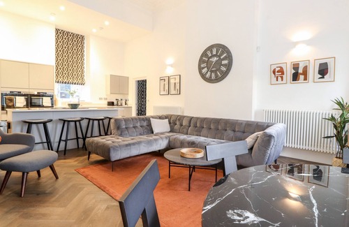 Newland Near Ulverston House | ROWLEY HOUSE AT STONE CROSS MANSION, pet friendly in Ulverston
