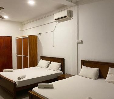 Payagala Hotel | Roy Villa Beach Front