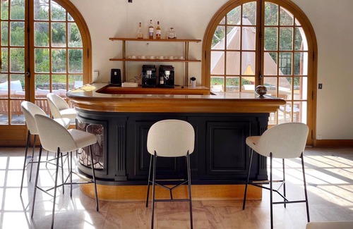 Auffreville-Brasseuil Villa | Royal Auffreville - 500m2