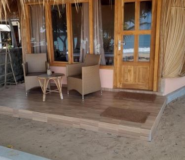 Pottuvil Division 2 Hotel | Royal Beach