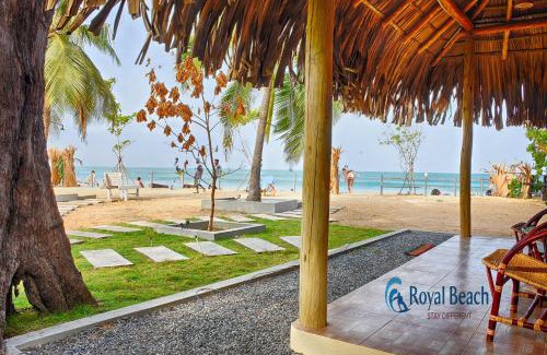Pottuvil Division 2 Hotel | Royal Beach
