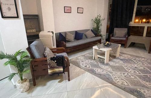 Al-Muntazah Apartment | Royal Chalet Maamourah Beach