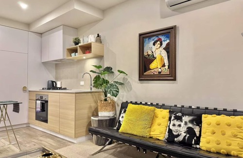 Caulfield North Apartment | Royal Executive Living Garden Executive