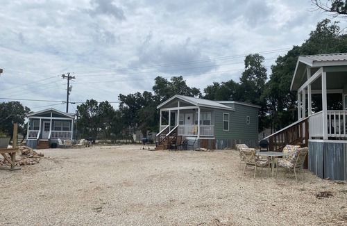 New Braunfels Cottage | Royal Gate Retreat Unit 4