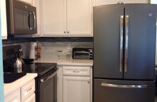 Naples Cottage | Royal Harbor Pet Friendly! Naples #1 place in the country to live. Come see why
